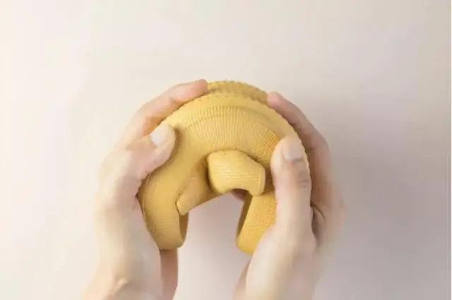 好物官|李佳琦卖出20万双的厚底拖鞋,1秒解压脚感极佳,“踩屎感”满满!