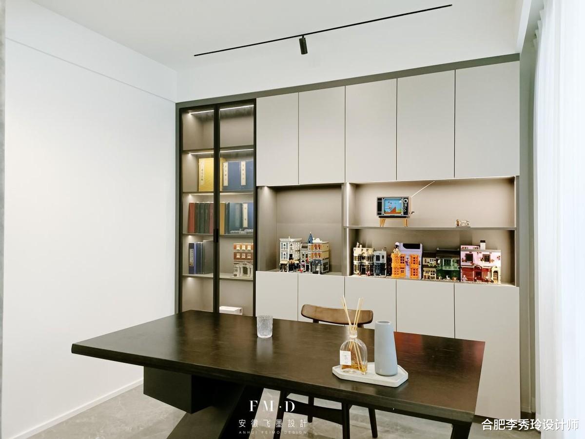 |不必单独留间书房，客厅这4个角落挪一挪，个个都能当书房学习用