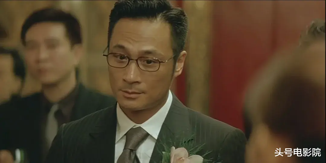 吴镇宇|吴镇宇60岁上《追光吧》：唱得烂，却迷倒一片！金晨7字点评精辟