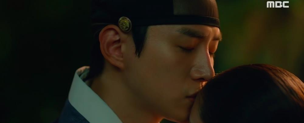 德云社|《衣袖红镶边》收视率刷新高！李世荣舍命护夫，第N次打枪李俊昊