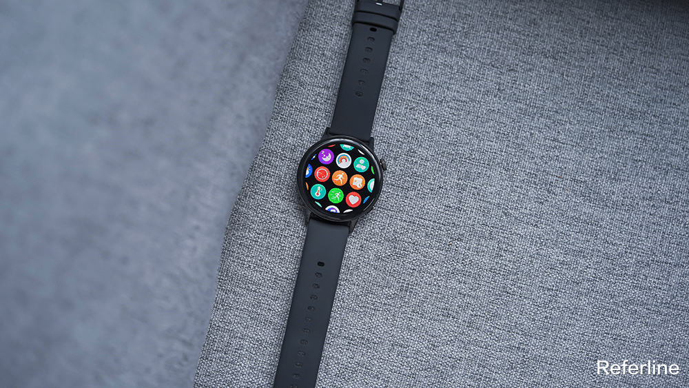 OLED|现在的「大号手环」也能装 app?
