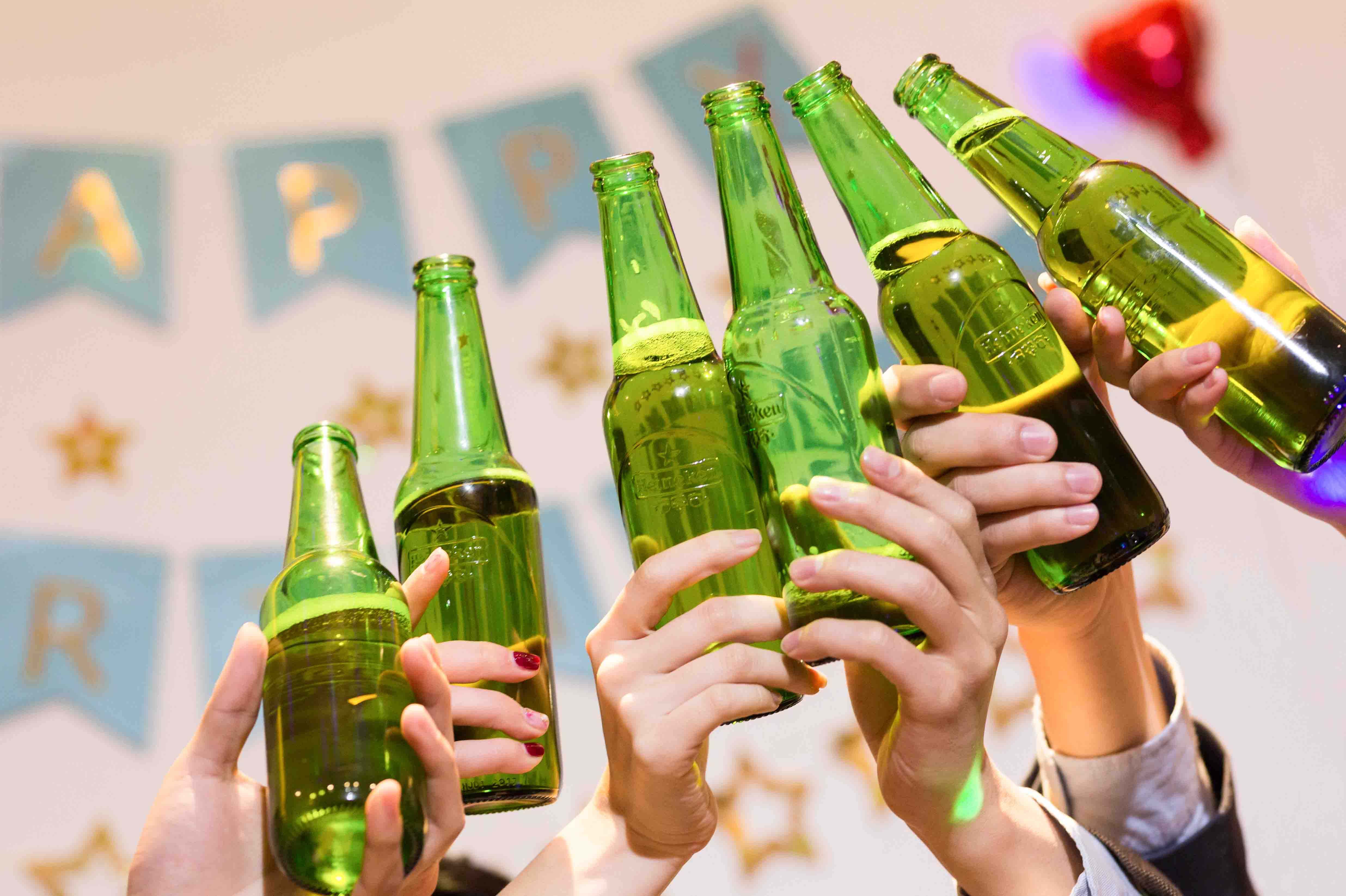 抗癌|喝酒时,出现这4种怪现象,劝你及时戒酒!可能是肝硬化找上门了