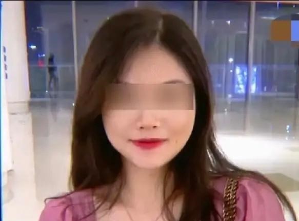 胡小小乖|浙江杭州：美女及腰长发被剪短，收费500多元，崩溃痛哭30多分钟