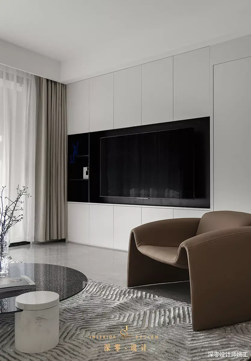 这是我见过最静谧的四居室,160㎡的蓝白灰,每一个空间都非常漂亮