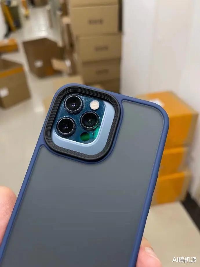 iphone13|iPhone 13浴霸摄像头曝光，影像新突破，价格很亲民，可你真的会买吗？
