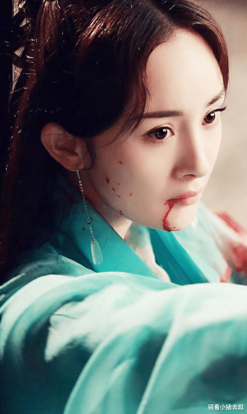 杨幂|杨幂10年前旧照曝光，整没整容一眼便知，网友：怪不得她能红