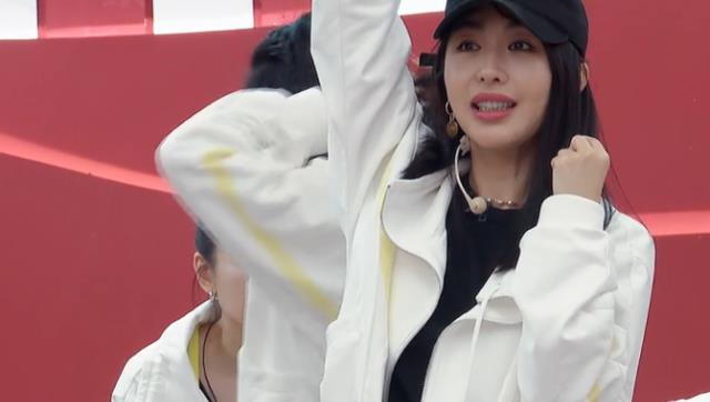 李菲儿|李菲儿又一次撒娇,对黄晓明的称呼亮了,这下baby可算放心了