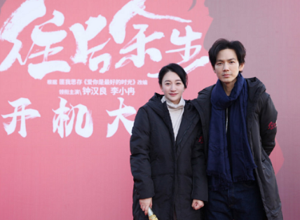 李小冉|范冰冰都害怕的“合照杀手”,为爱2次流产,今44岁凭身材爆红