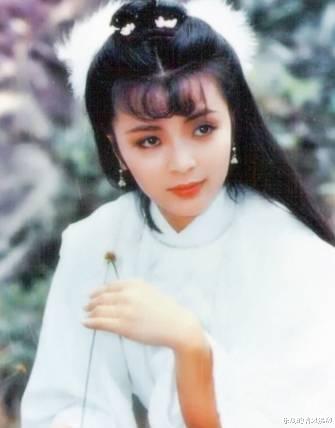 小龙女|同样是小龙女，谁在硬演，谁是仙女下凡，谁让杨过甘心等了十六年