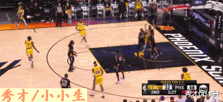 湖人隊(duì)|扎心了！詹姆斯放棄回防，任由太陽5打4扣籃得分，沃格爾無奈換人