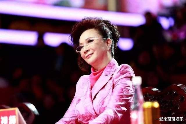 公益|蔡明之子丁丁：36岁还未婚，是蔡明的骄傲也是她的心病