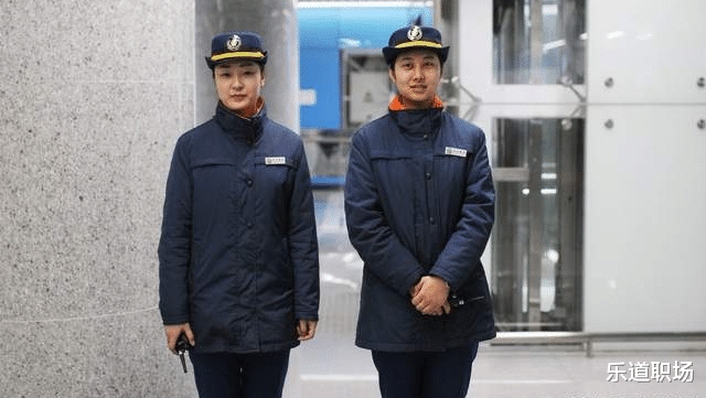 陈平|在地铁公司上班，20岁工资3K左右，该不该转行：3个建议供选择