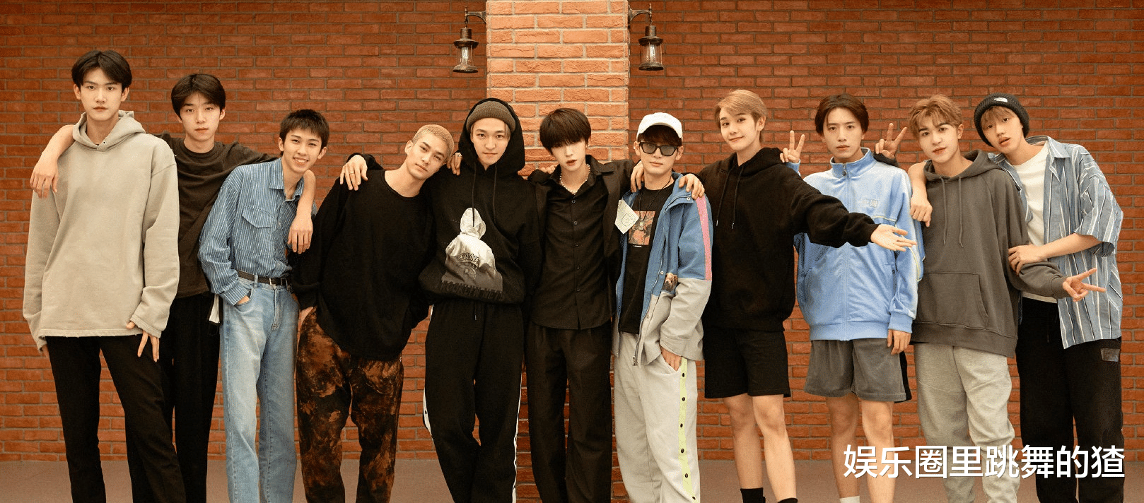 奔跑吧兄弟|《跑男》再度升级，将迎来重量级嘉宾，看到全员阵容后：熬夜追