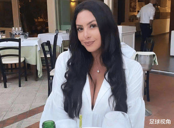 |瓦妮莎体重失控令人担忧！如今已高达200斤，约会美却男春风满面