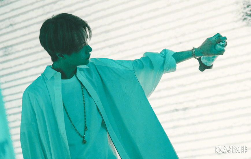 王一博|他在舞动的时候让人着迷，这是只属于王一博的舞台，期待他的表现