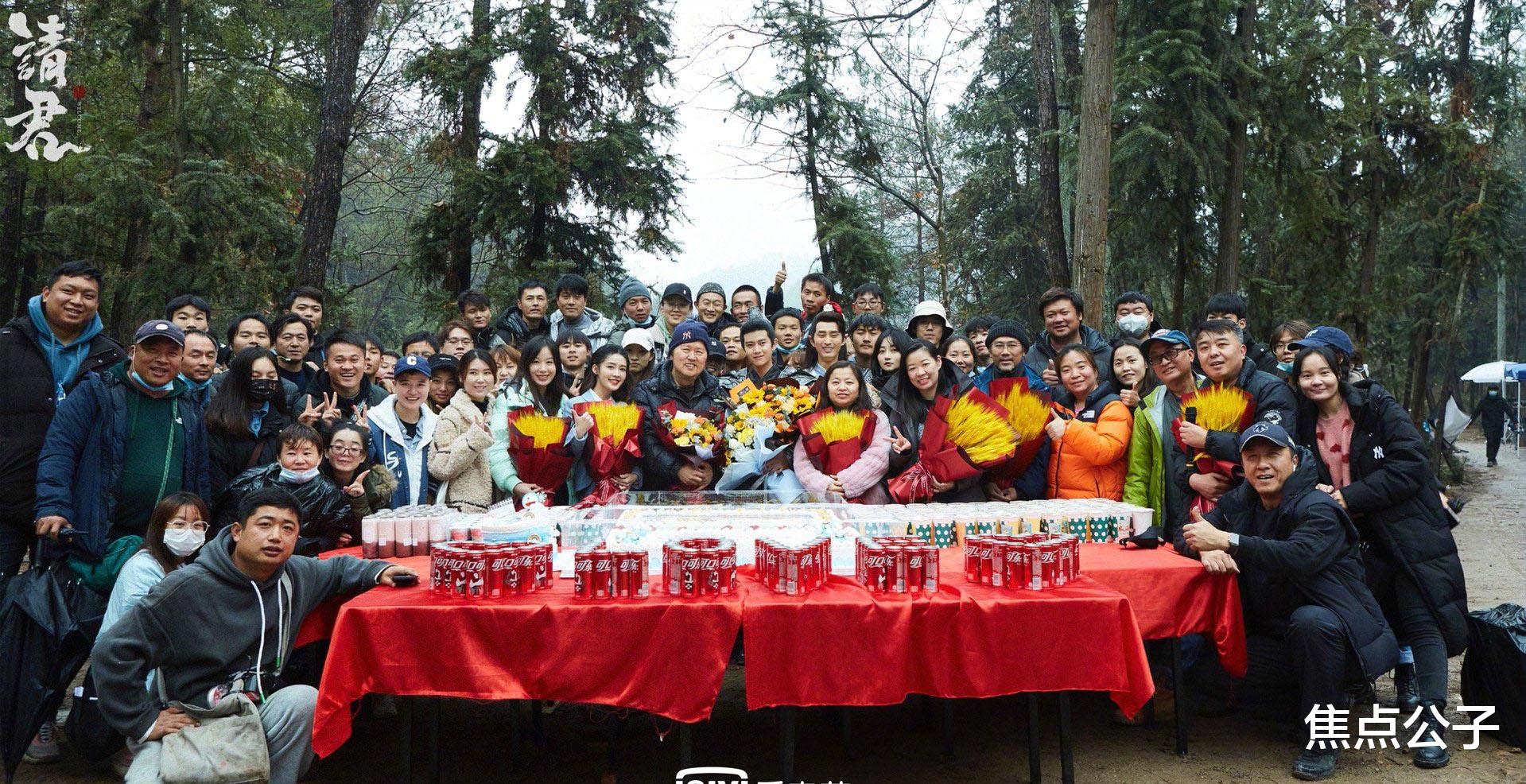 杀青|搞笑代拍文学？任嘉伦李沁新剧杀青，网友：这杀青是开播？