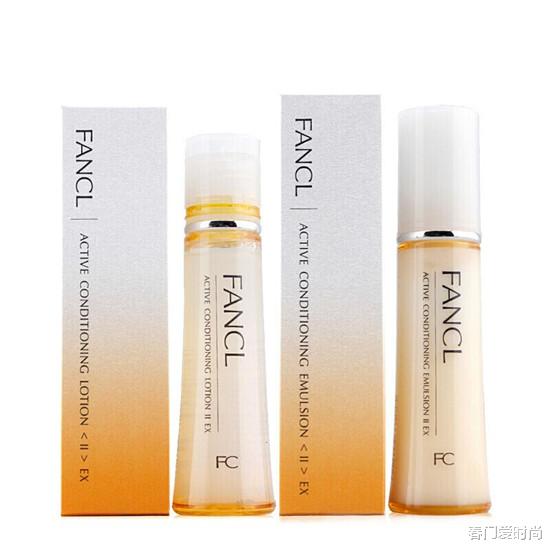 春门爱时尚 目前正流行 现代女孩爱用的护肤品套装推荐 现在的人越来越好看了