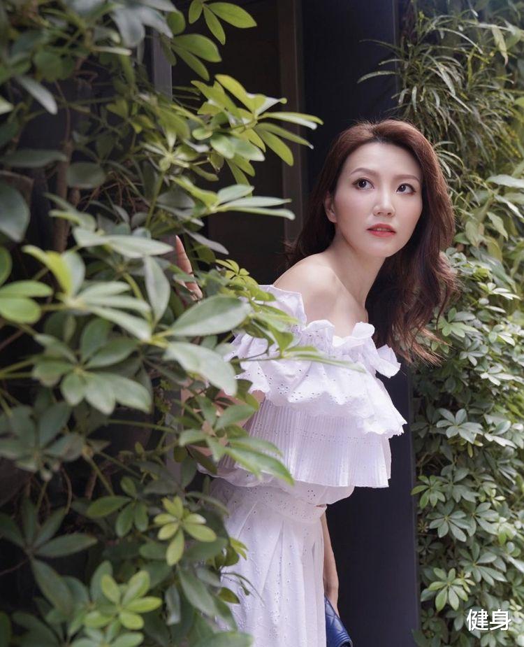 草莓|两个月减17kg!29岁吴若希分享产后不反弹减肥心得