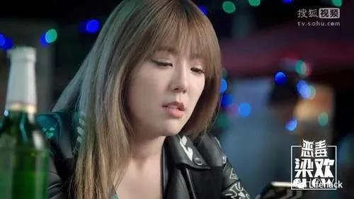 赵奕欢|34岁赵奕欢穿比基尼大秀钢管舞，这身材绝了