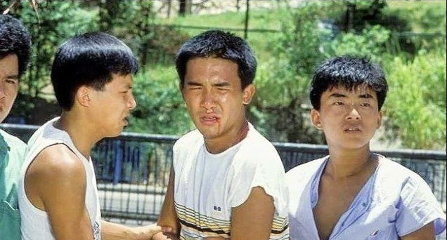 吕方|吕方，跟郑裕玲16年没能结婚，3娃女友自杀后，56岁娶粉丝做爸爸