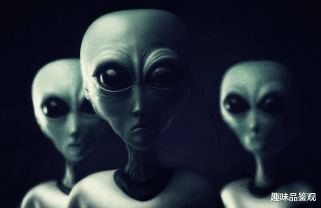 18号机库是UFO研发基地?里面有绿皮肤外星人和人造飞碟?(下)