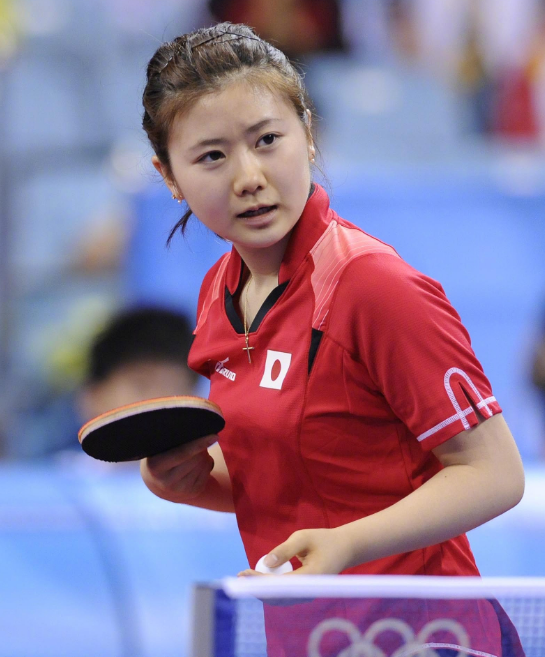 福原爱|离婚7天后，江宏杰首开直播，开怀大笑，而爱酱还在找工作