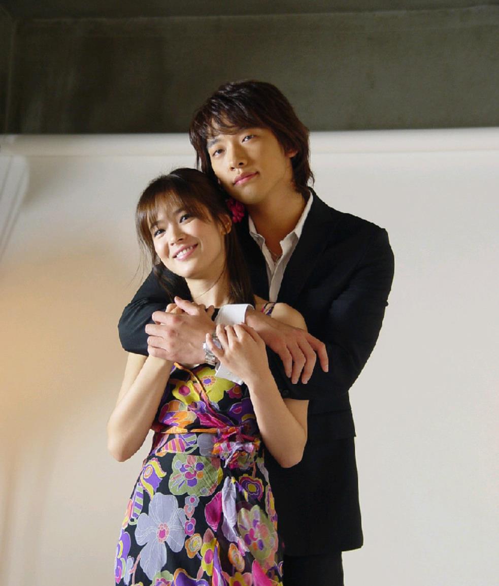 张基龙|《现正分手中》宋慧乔张基龙情侣海报曝光，网友：这是姐弟恋？