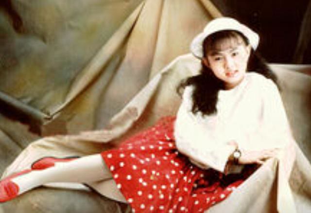 卓依婷|暂退娱乐圈2年，却被传去世20年，“贺岁公主”卓依婷现状如何？