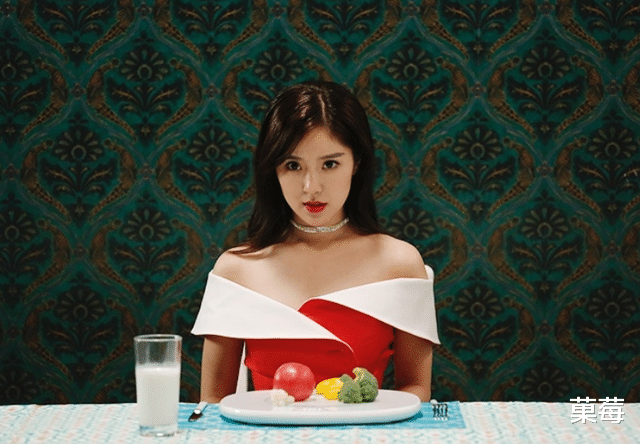 赵奕欢|赵奕欢直播健身获网友好评，凭借堪称完美的身材，成功圈粉