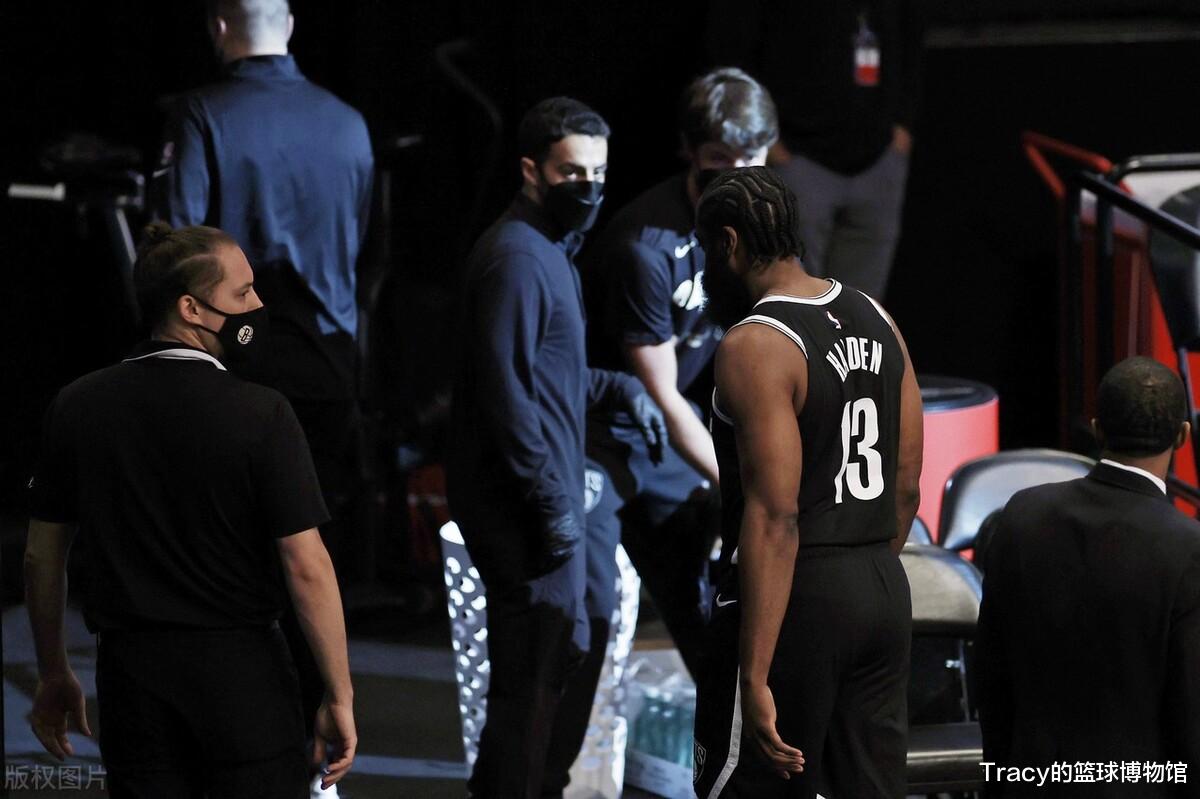 詹姆斯·哈登|18+14！拼到6犯毕业！全场起立为他鼓掌！此人能否填补哈登空缺？