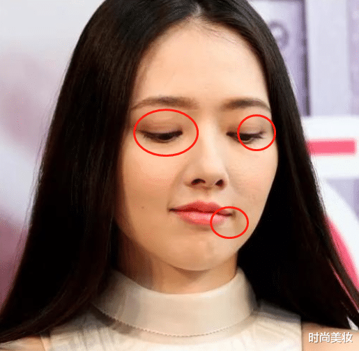 时尚美妆|“不老”温碧霞美图全靠p？生图下卡粉严重，十分尴尬