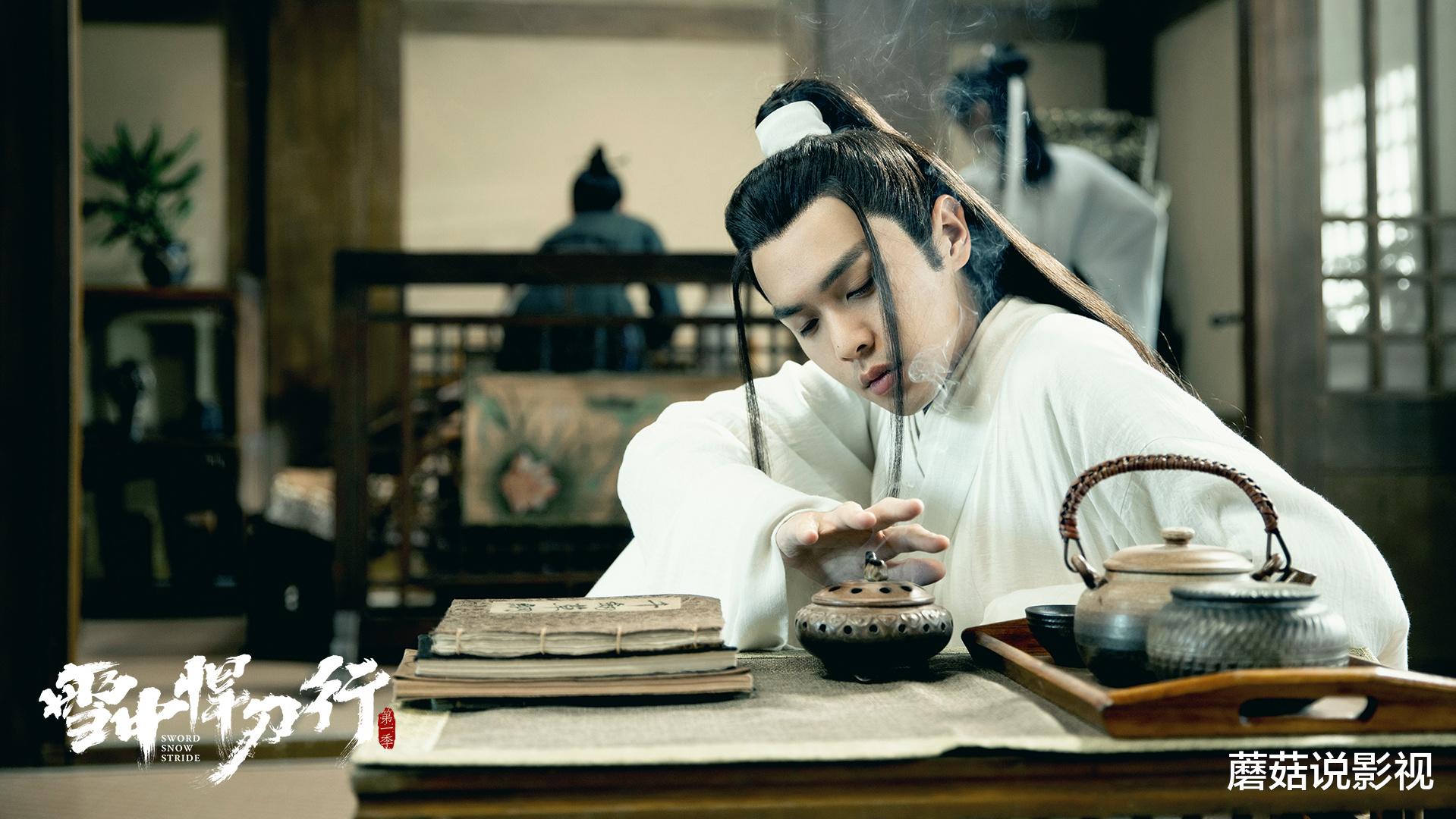 徐凤年|《雪中悍刀行》三大“隐秘”：徐凤年的腰、鱼幼薇的足、温华的词