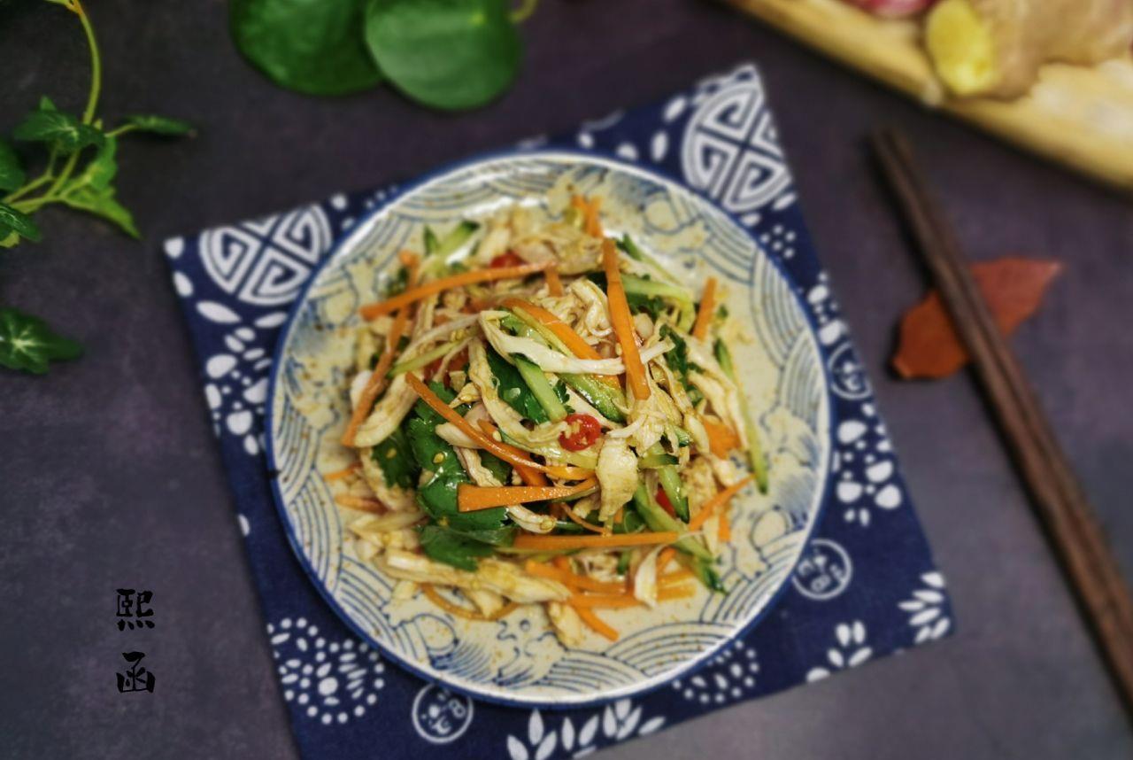 鸡胸肉|鸡胸肉的简单做法,一撕一拌鲜香滑嫩,低卡低脂,多吃不胖