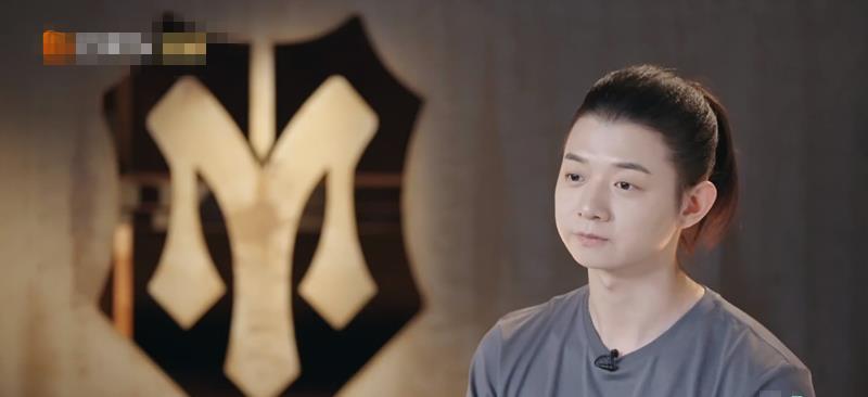 长脖子爸比说|反转?霍尊转账记录曝光后陈露被批,《哥哥》被删镜头也顺利恢复