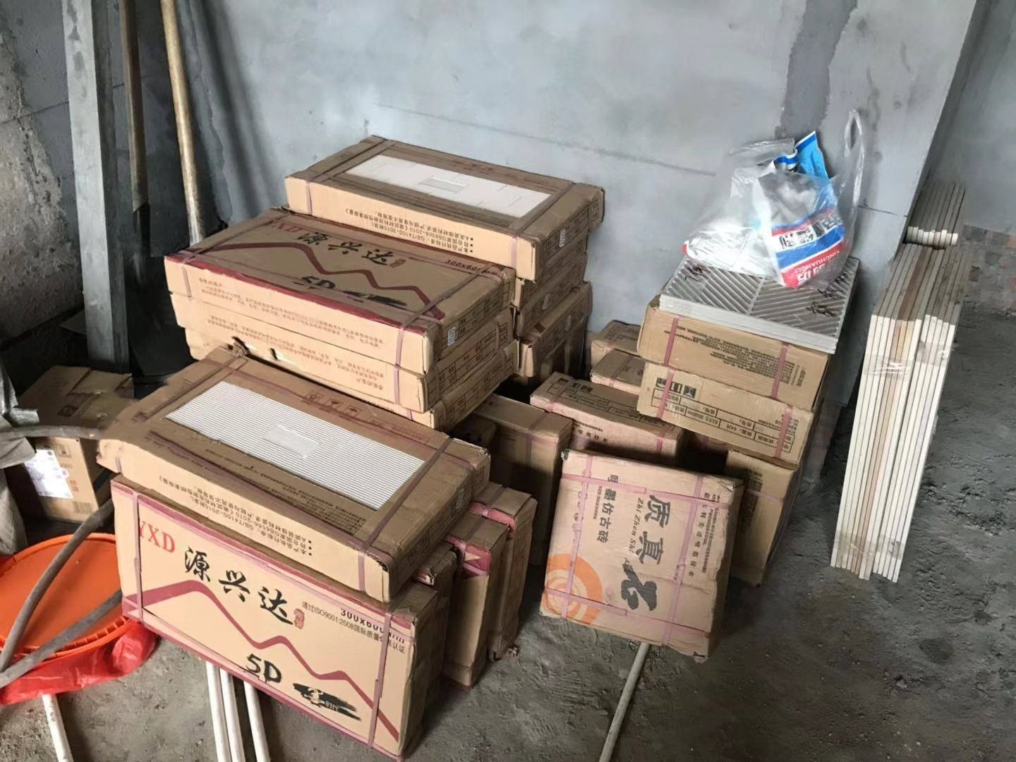 现在很流行的地砖上墙,到底好不好?施工时需要注意什么?