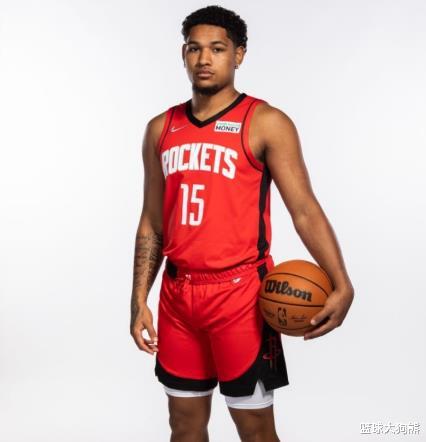 单色釉 16人!火箭队犯难,不交易就裁人?4悍将位置悬了,裁谁都心疼