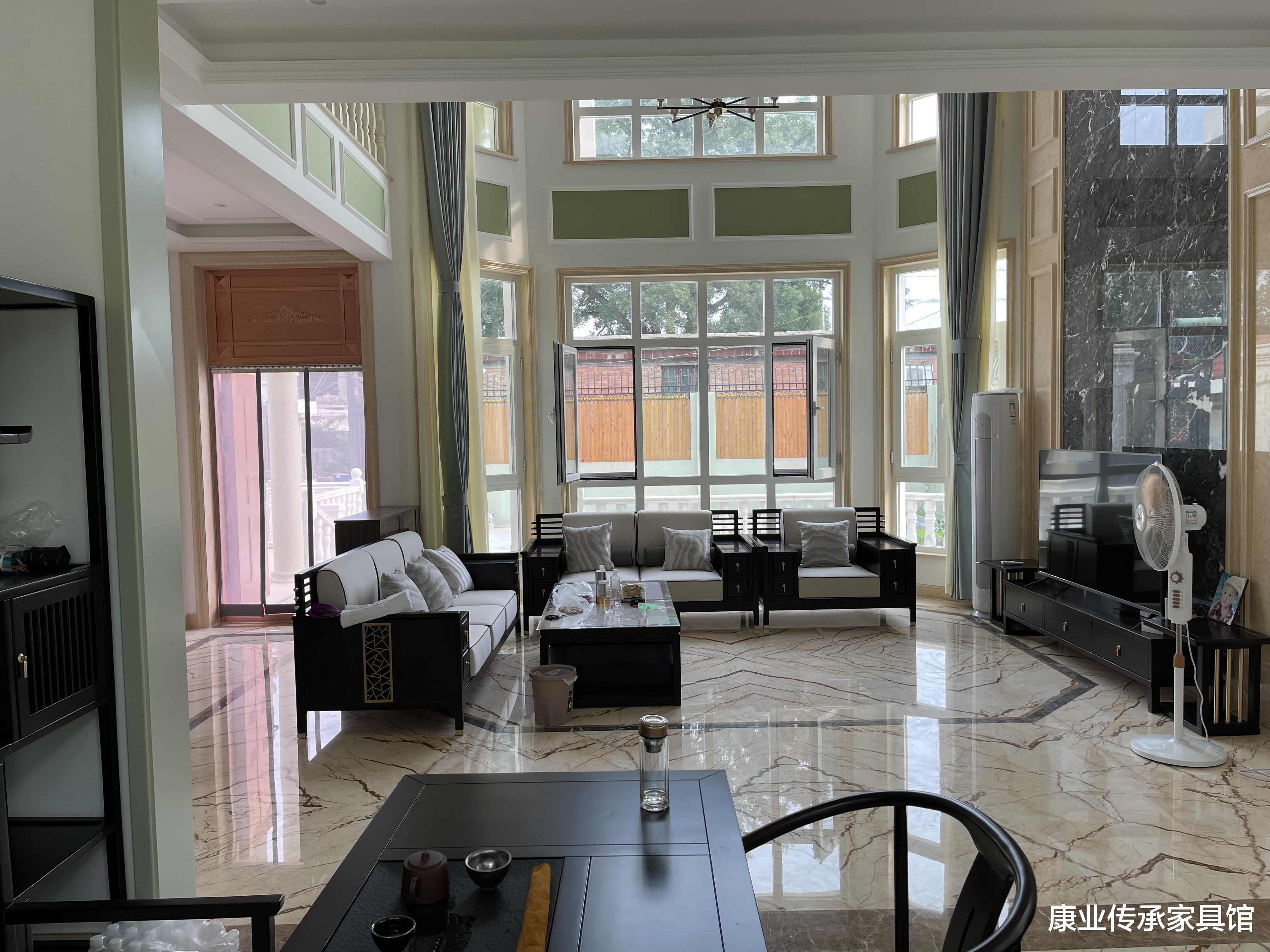 去繁就简,这样的新中式风格客厅,你喜欢吗?