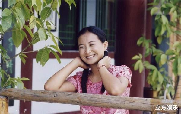 贾玲|李焕英的珍贵照片！襄阳一阿姨翻到旧日合照，贾玲母女如复制粘贴