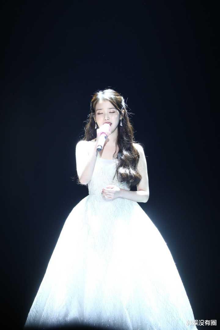 MAMA|时隔4年，IU李知恩再次出演“2021MAMA”：通向30岁的舞台