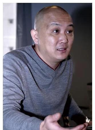 机加工分享赵工 左小青情史：因美貌与9个男人传绯闻，嫁百亿富豪终成空