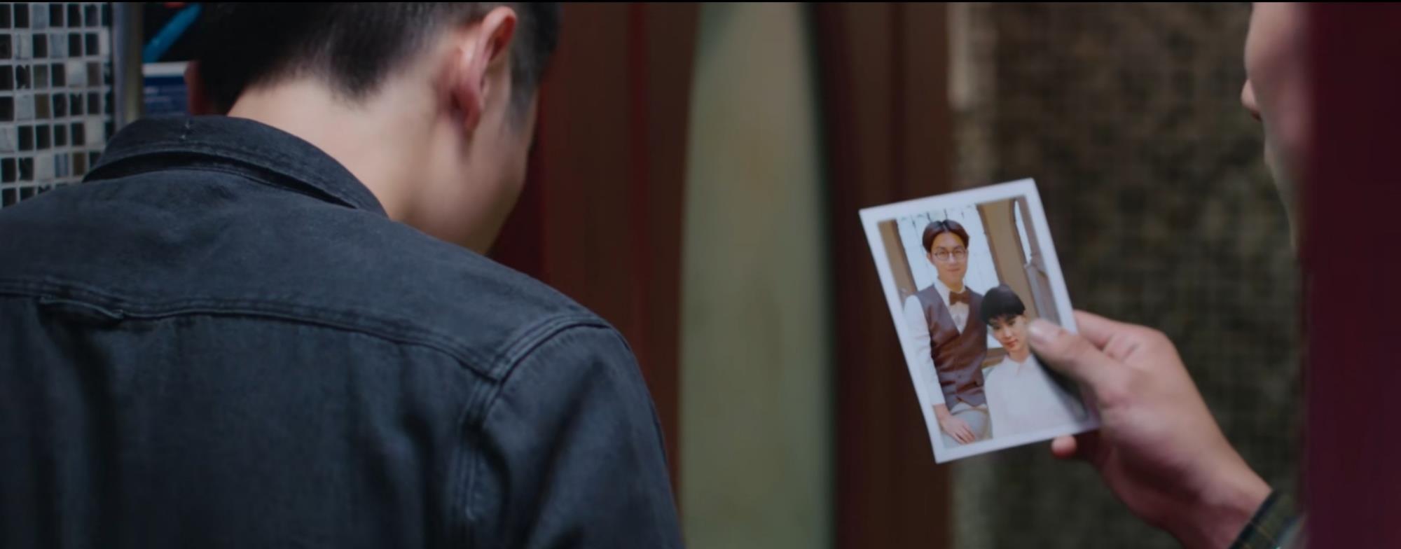 杨幂|《赖猫的狮子倒影》:一张照片,暗藏玄机,他将成为破局的关键!