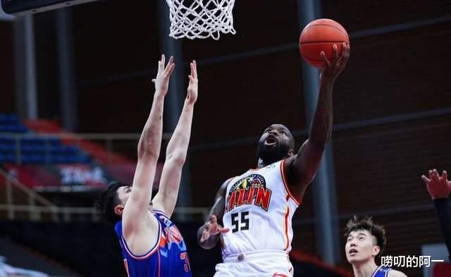 吉林隊|矛盾再升級！瓊斯稱打比賽就是為了賺錢，抨擊吉林隊沒為他漲薪