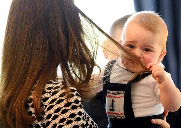 躲进你的身体|宝宝爱揪妈妈头发是为何？这三个原因一说，宝妈不忍责备孩子