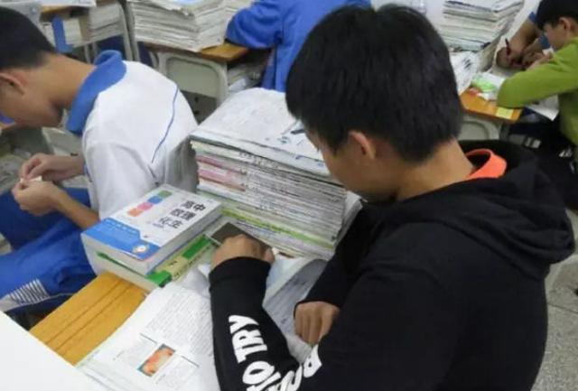 麦子育儿|校外培训“整顿”后,下个“目标”会是谁?这一项家长支持率最高