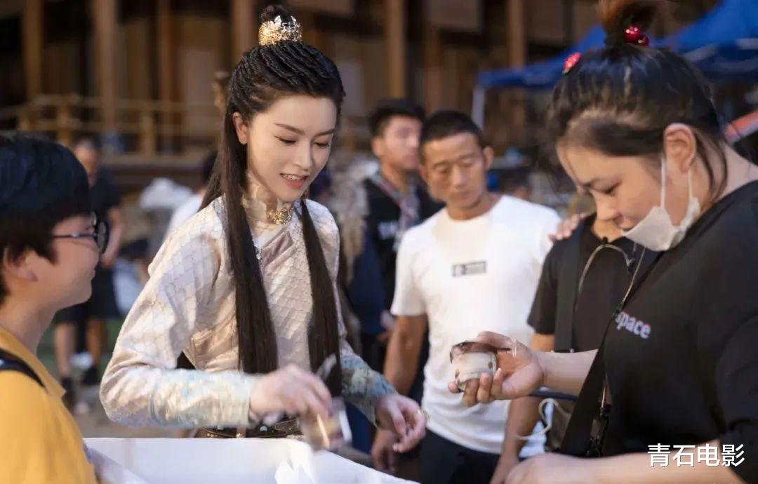 王晶|藏了2年，王晶口中“最灵气”的选角，彻底打碎我对小昭的幻想