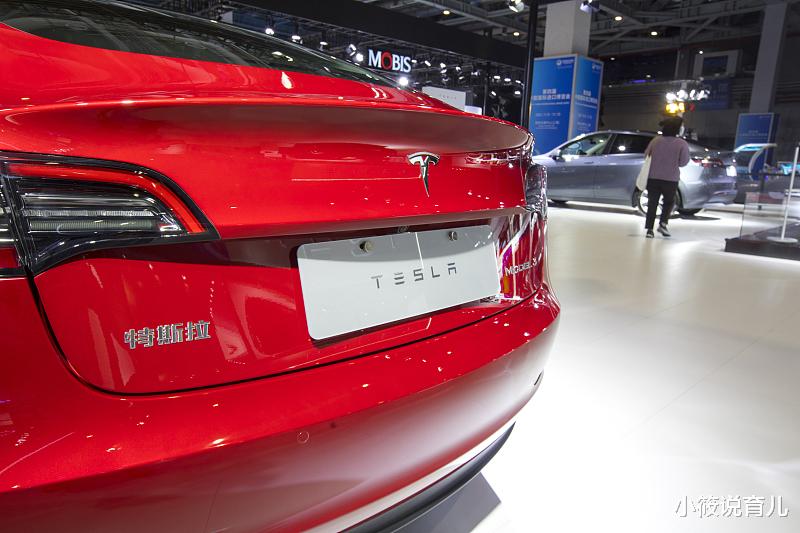 小筱说育儿|宝马奔驰丰田还没发力，他们一出手，特斯拉就要跪