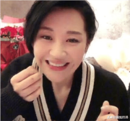 张柏芝|赵雅芝卸妆后，俞飞鸿卸妆后，许晴卸妆后，网友：这颜值差距真大