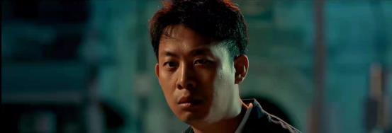 失控的想你|个人票房前10:吴京第一破200亿,欧豪没有一部主演票房却过百亿