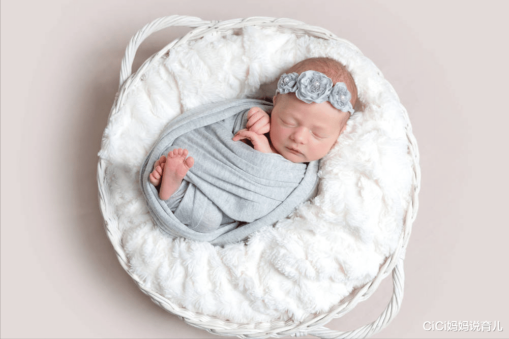 CiCi妈妈说育儿|新生儿裹襁褓有“讲究”,“裹错”没用还坑娃,先来看正确操作
