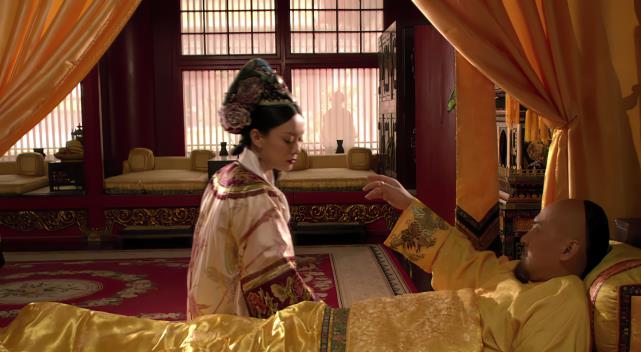 甄嬛传|甄嬛传：果郡王死后，甄嬛头饰未变为何槿汐大变？原因令皇上害怕